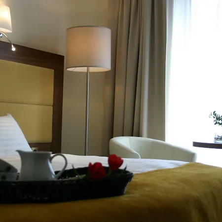 Отель Hotel Hanseatic - Adults Only Колобжег